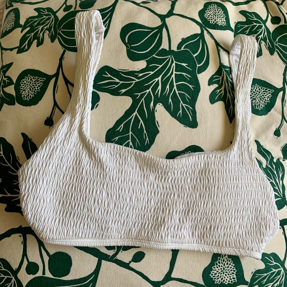 Aerie scoop bikini top🤍